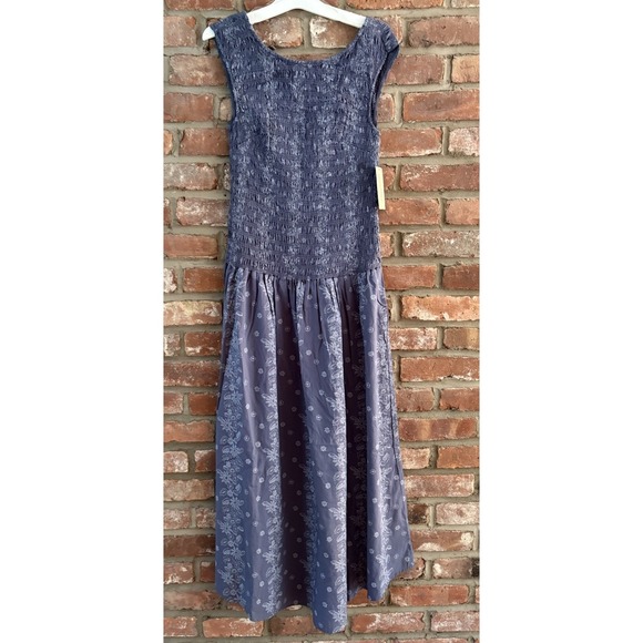 Universal Thread Dresses & Skirts - Universal Thread Women's Blue Floral Print Smocked Midi A-Line Dress Size M NWT